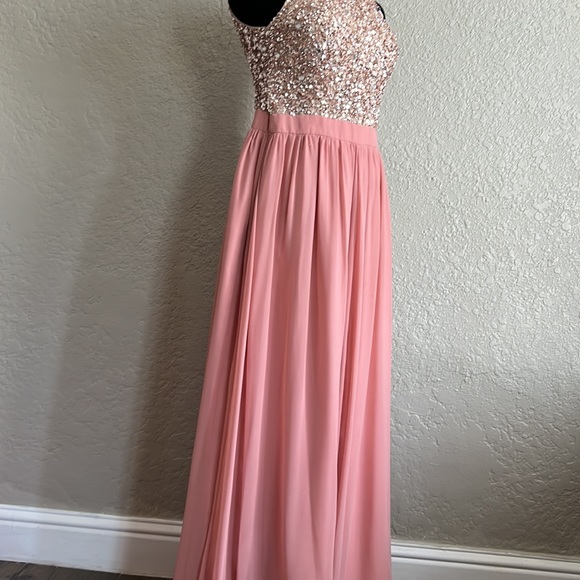 Dress - Picture 3 of 5